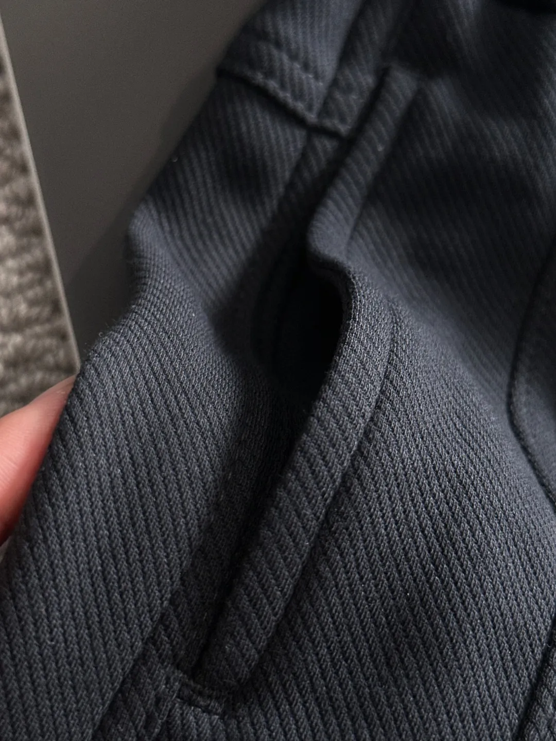 Next day shipment P360 2025 new autumn elastic band casual pants, thick custom-made fabrics, high breathability and comfort, impeccable details, brand element design concept, reflecting high quality. It feels delicate and soft! It presents a casual cut and the upper body shape is great! Size: M-4XL